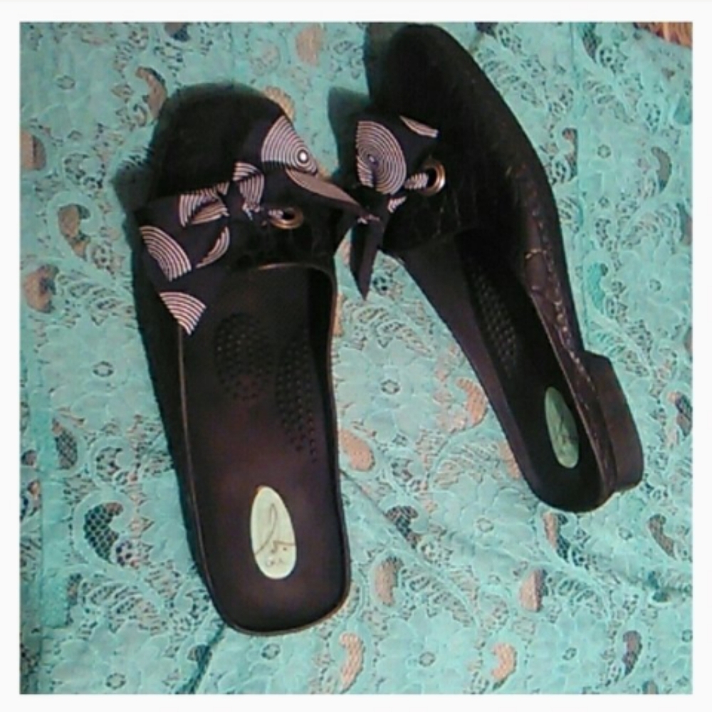 Okab jelly beans/rubber flexible slides